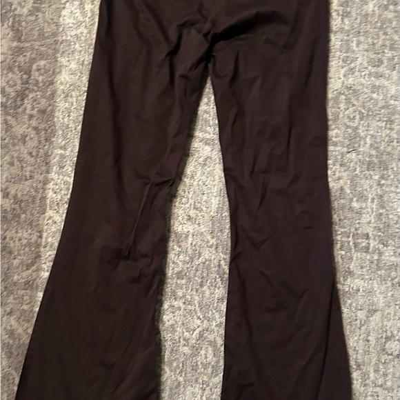 Flare leg pants w/ front pockets & back pockets- zippered fly, button closure - Picture 9 of 10